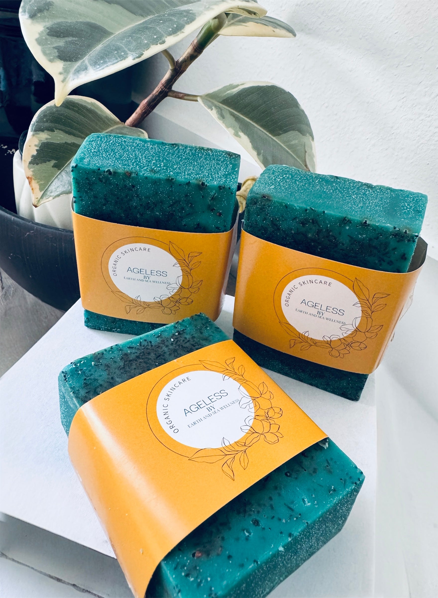 Blue Spirulina Ageless Beauty Bars
